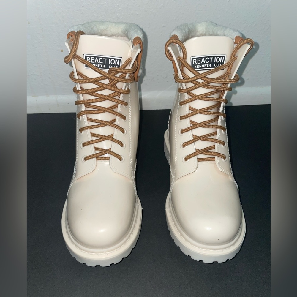 White Reaction Kenneth Cole Boots